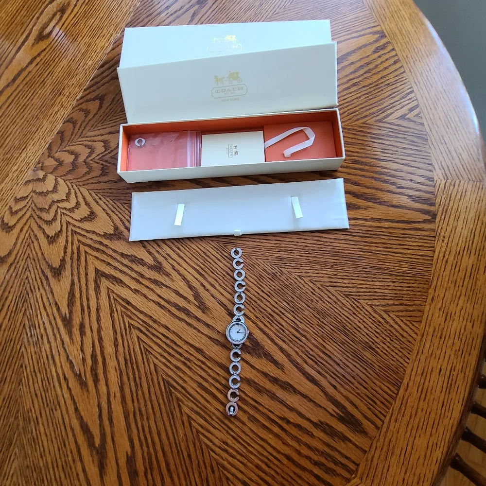 Coach Rhinestone Watch - Picture 8 of 16